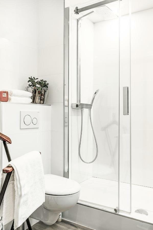 La Gloriette Apartment อานซี ภายนอก รูปภาพ